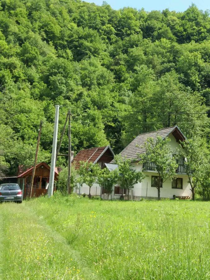 Sipovo Domacinstvo Ubovic 빌라 외부 사진