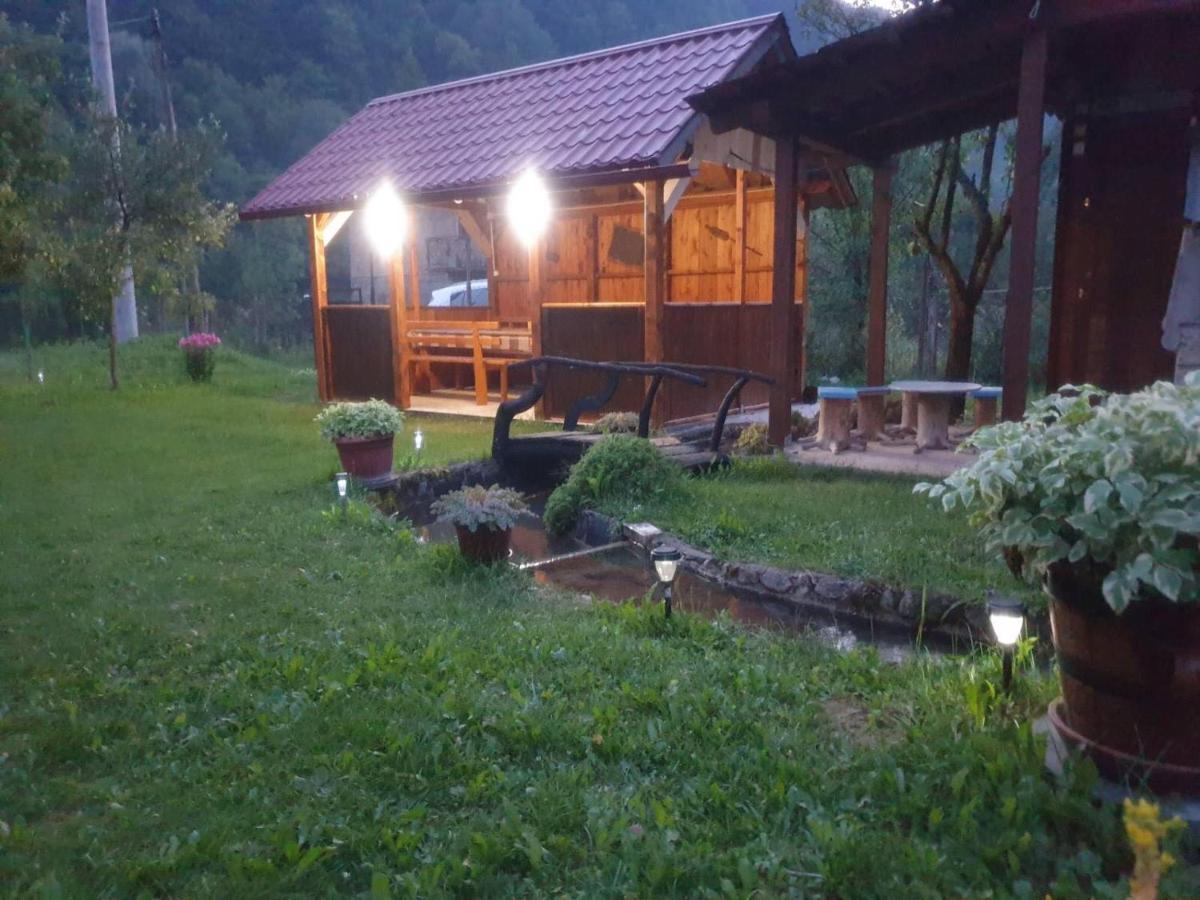 Sipovo Domacinstvo Ubovic 빌라 외부 사진
