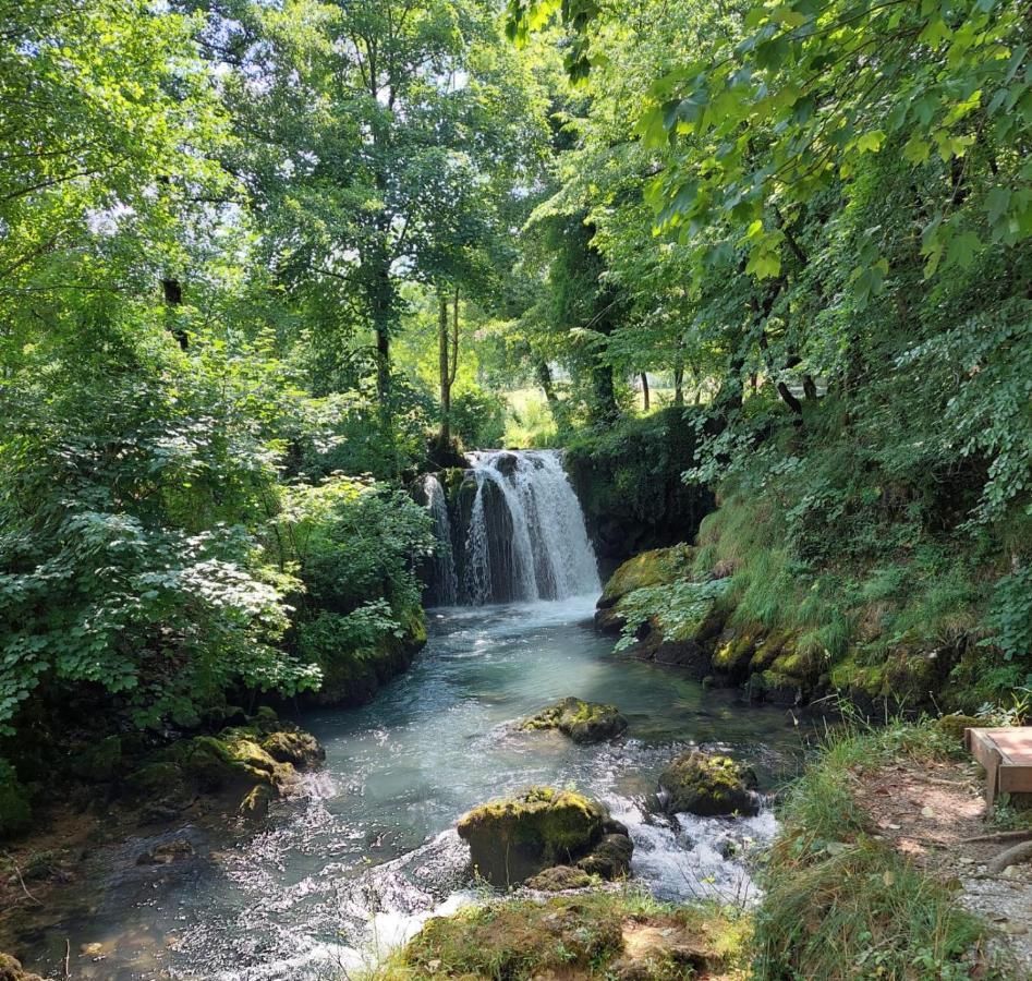 Sipovo Domacinstvo Ubovic 빌라 외부 사진